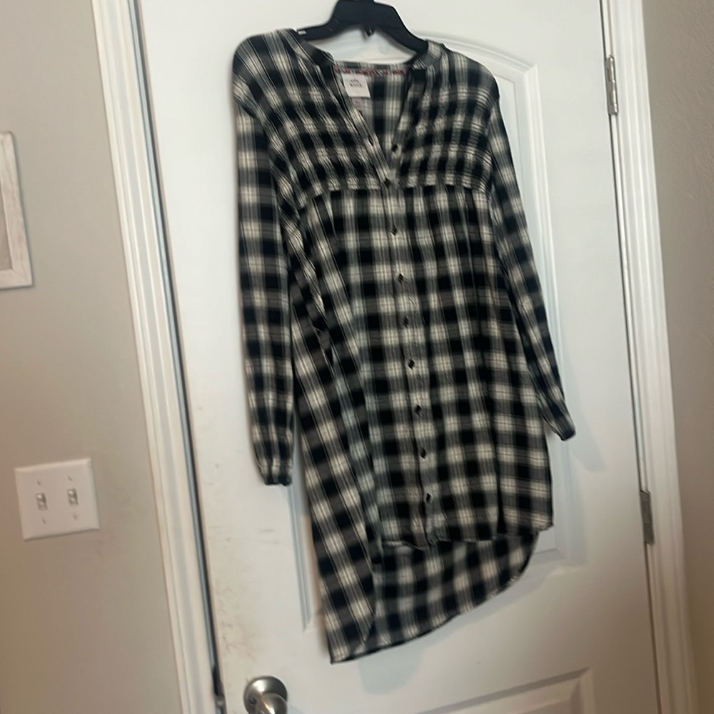 Cute women’s gray, black and white plaid dress.